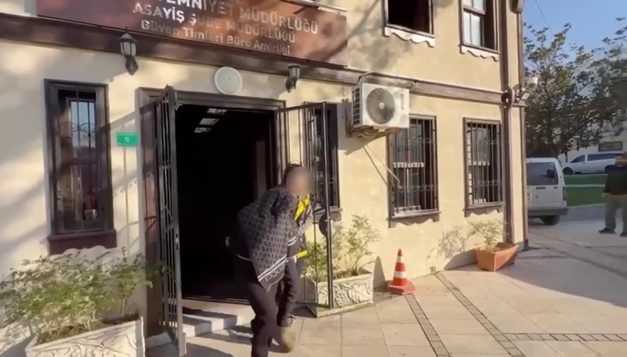 38 saatlik kamera mesaisi yankesiciyi ele verdi 0 e4CNCeUK