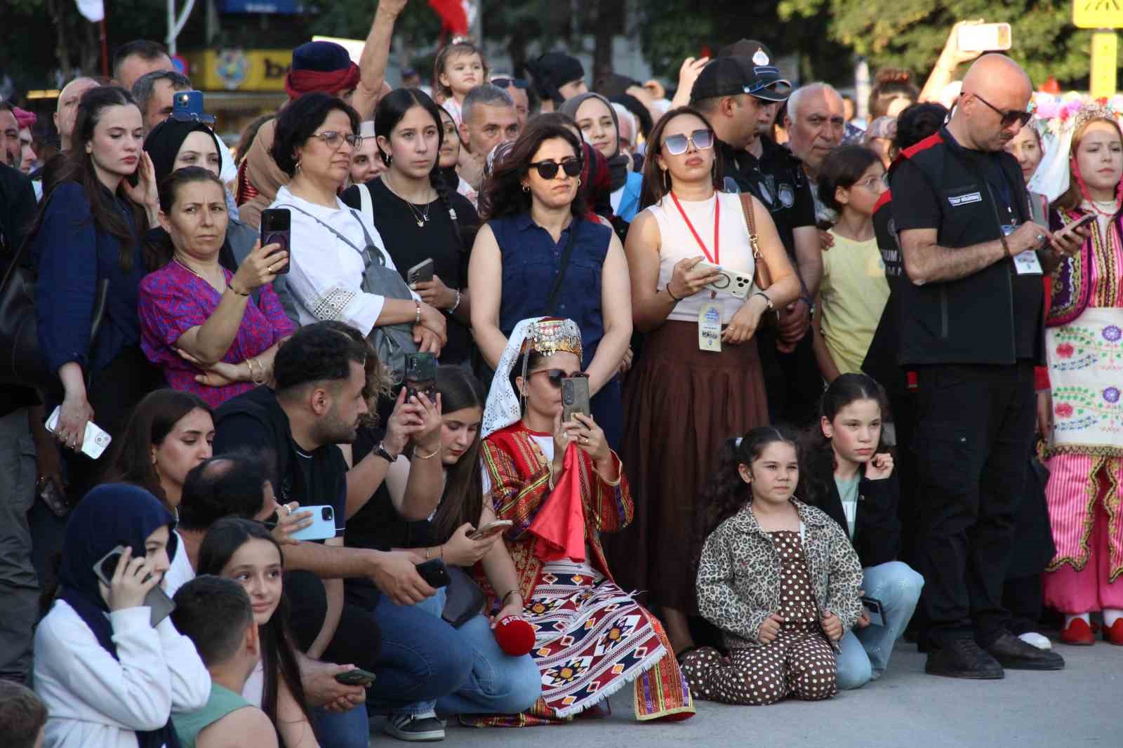 38 uluslararasi hitit fuar ve festivali kortej yuruyusuyle basladi 10