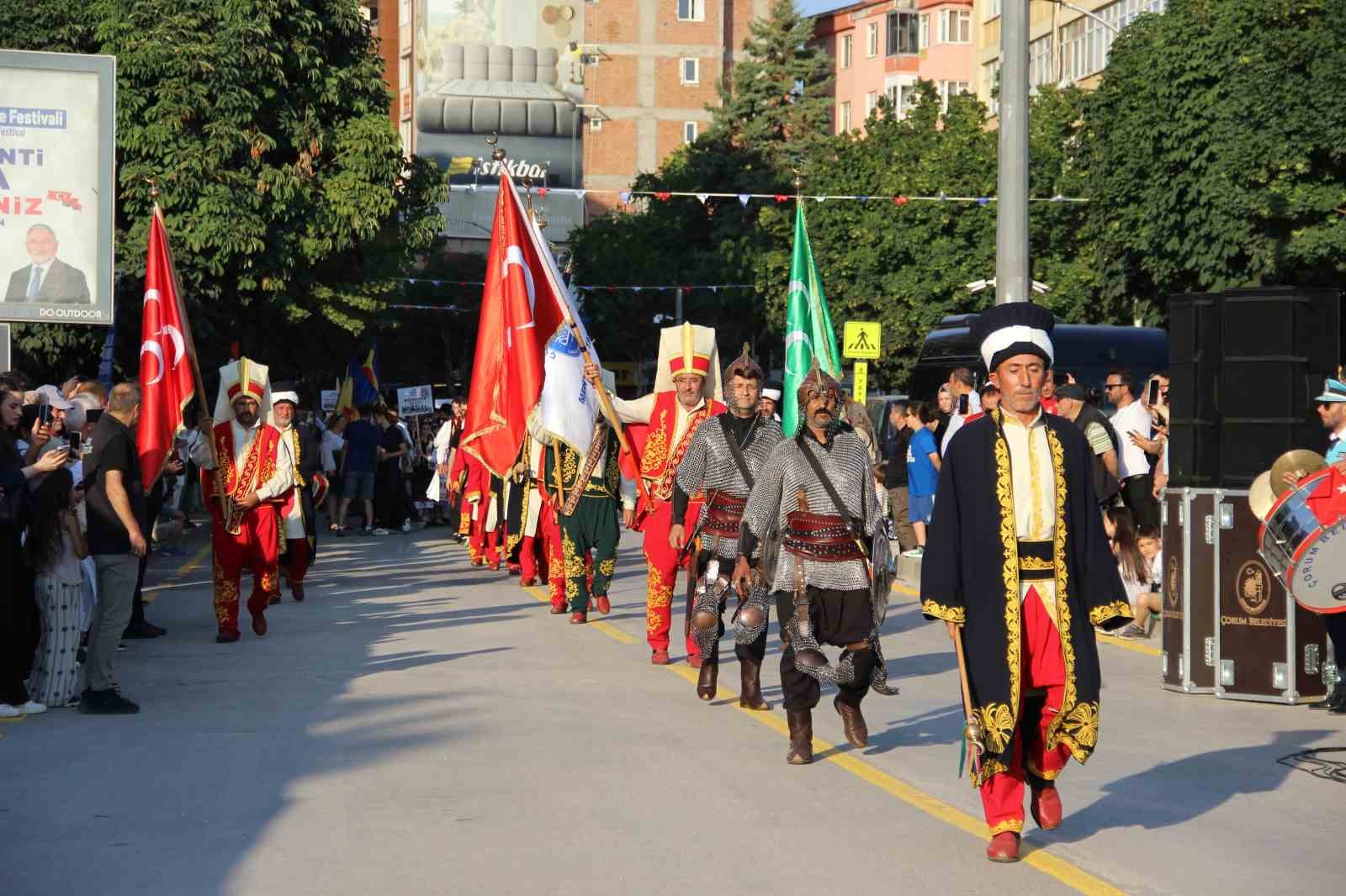 38 uluslararasi hitit fuar ve festivali kortej yuruyusuyle basladi 6 G72DuiXw