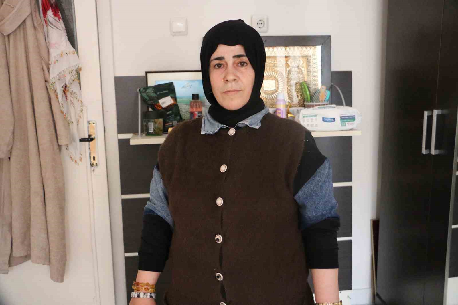 3u engelli 4 cocuguna hem annelik hem babalik yapiyor 0