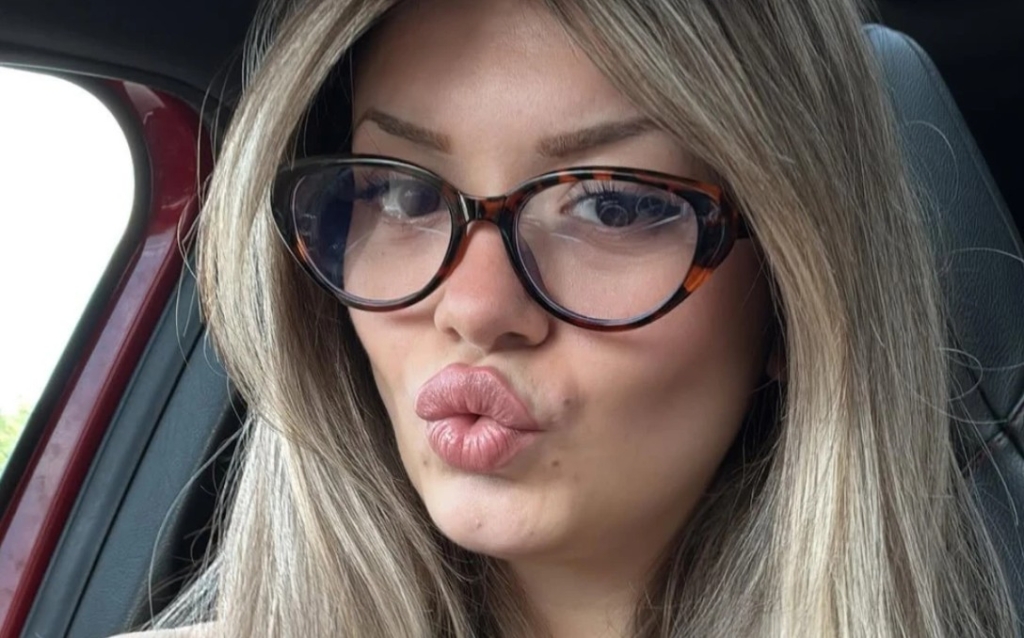 Simge Barankoğlu kaç yaşında?