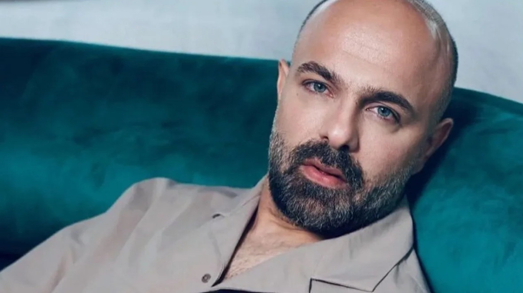 Erkan Avcı’dan İlişkiler Üzerine Çarpıcı Sözler: “Artık İnsan Değil, Etiketler Konuşuyor” 7 Erkan Avcı neden “etiket kültürü” eleştirisi yaptı?