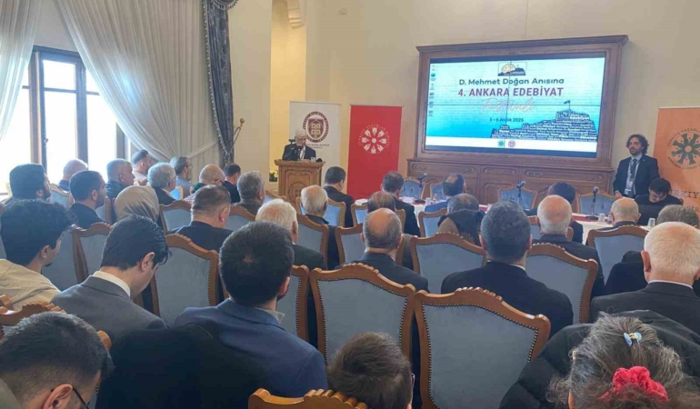 4-ankara-edebiyat-festivali-yazar-mehmet-dogan-anisina-duzenleniyor-EJXaLSMw.jpg