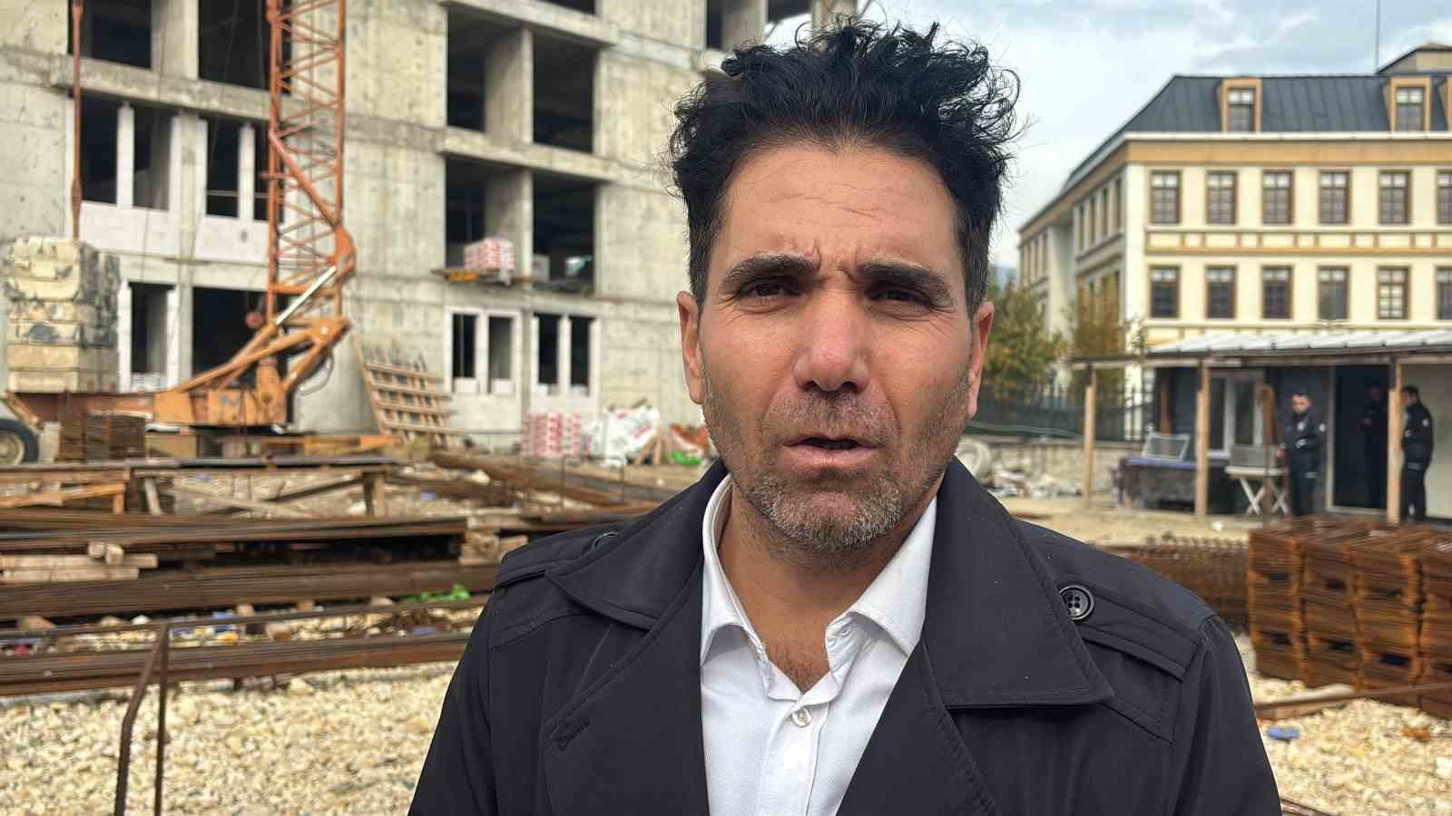 4 aydir maas alamayan isciler catiya cikti iceride biriken para yaklasik 35 milyon lira fRVMjL35