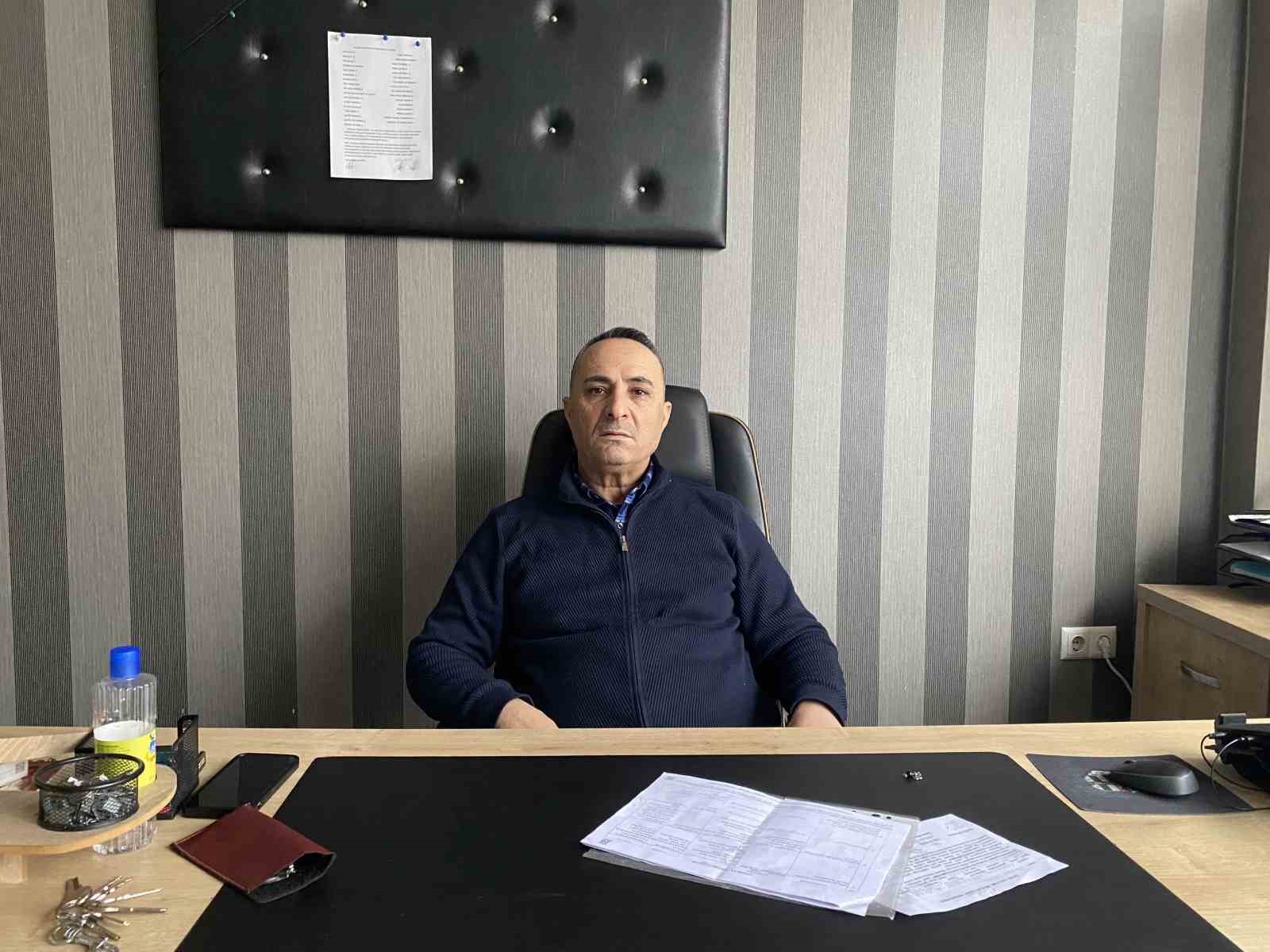 4 bin 100 liralik senedi 44 bin 100 tl yapti resmi belgede sahtecilikten 2