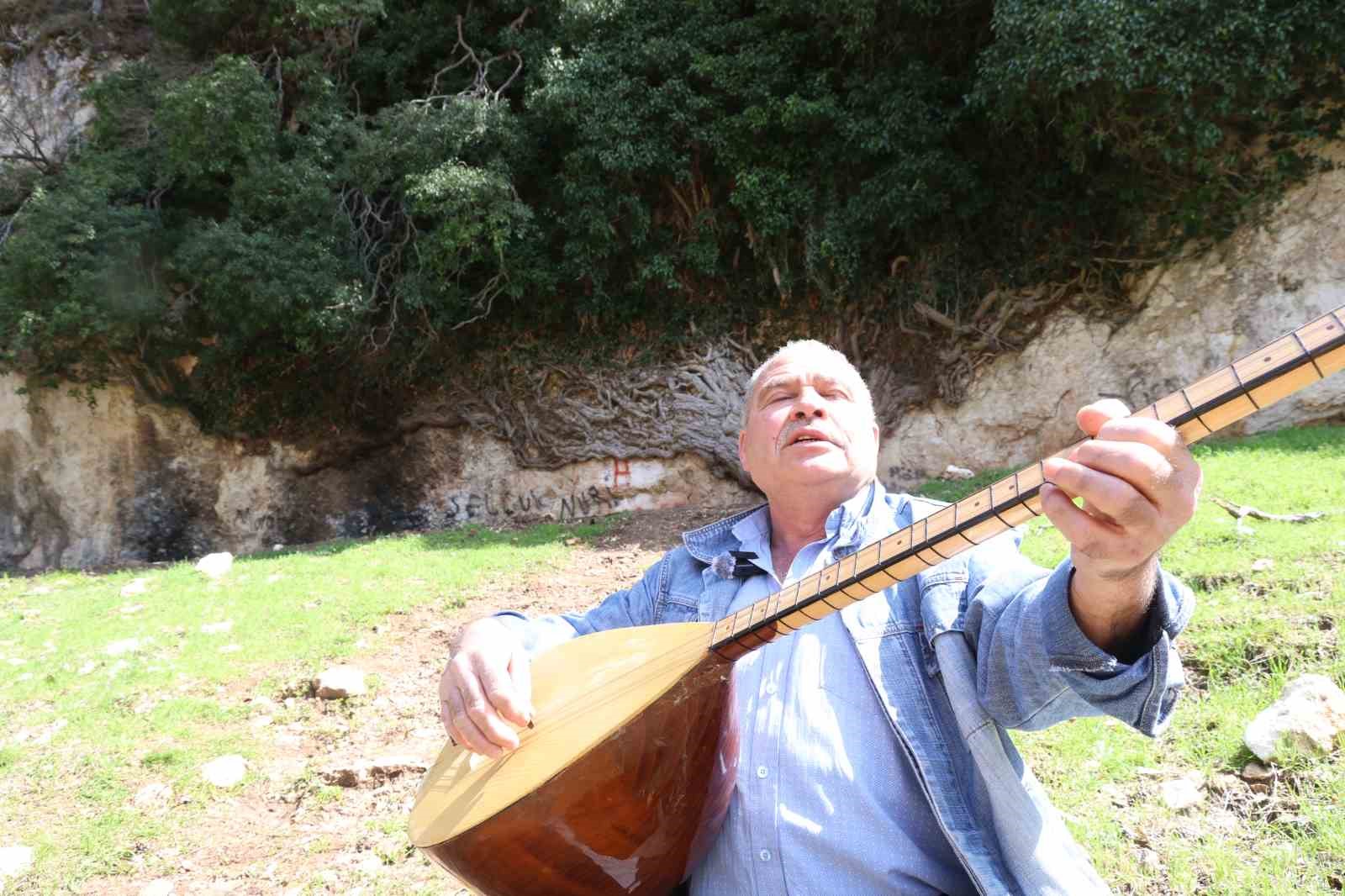 4 bin yillik sarmasigin golgesinde bahari karsiladilar 1 4SNUbCiU