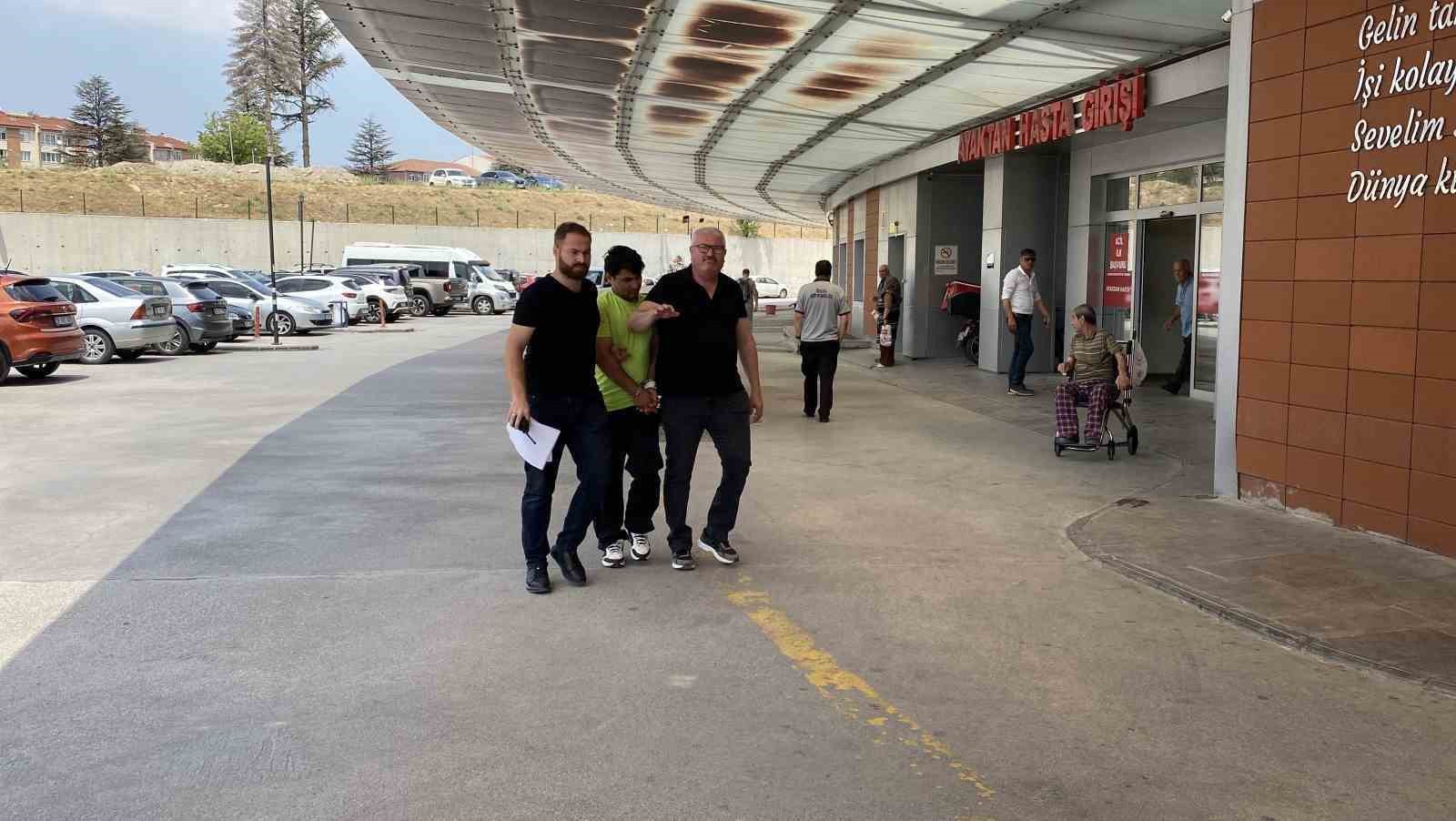 4 çocuk annesi eski sevgilisinin boğazını keserek öldüren sanığa ağırlaştırılmış müebbet 4 4 cocuk annesi eski sevgilisinin bogazini keserek olduren saniga agirlastirilmis muebbet 0 6F179hgG