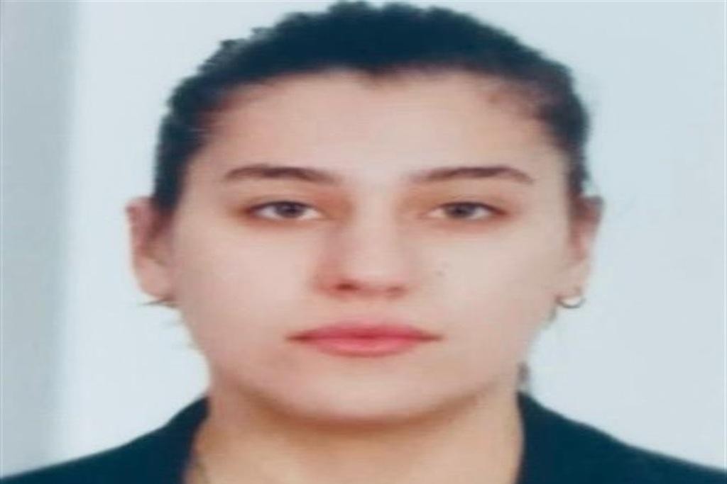 4 kez bıçakladı, sonra 112’yi aradı: "Yaşasın istedim, ölmesin diye ambulans çağırdım 5 4 kez bicakladi sonra 112yi aradi yasasin istedim olmesin diye ambulans cagirdim 1 PfFdVVXN