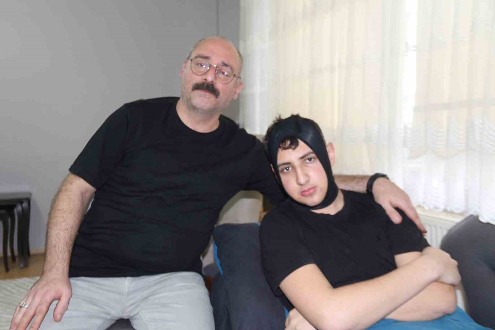 4 ogrenci tarafindan omuriligi kirilan kayra polislik hayalinden mahrum kalmak istemiyor 1