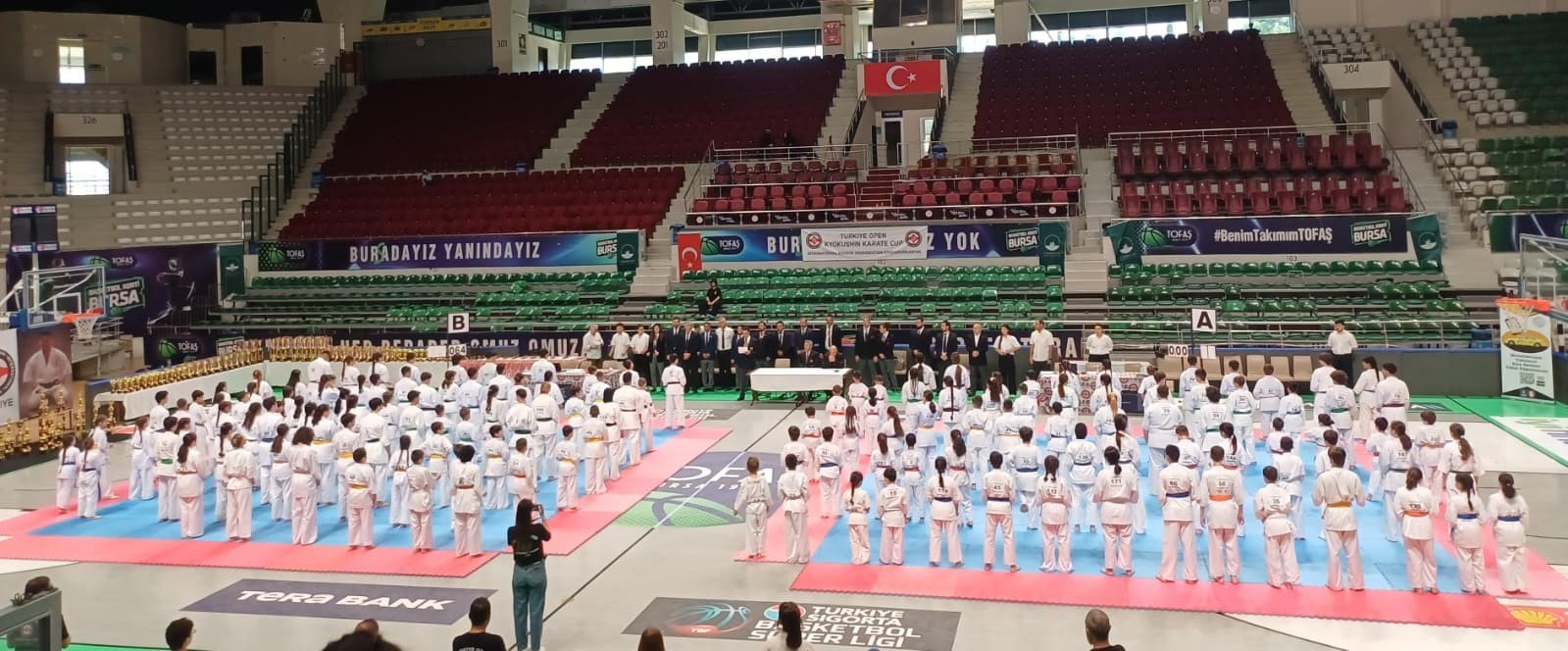 4 ülkeden gelen 180 sporcu, Bursa’daki Kyokushin Kupası’nda buluştu 4 4 ulkeden gelen 180 sporcu bursadaki kyokushin kupasinda bulustu 0 wdiTzVk7