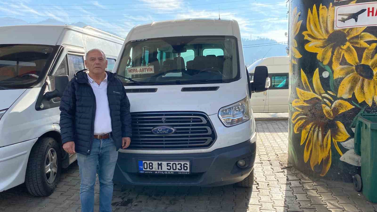 4 yavru kedinin dolmus motorundaki yolculugu hopada son buldu 0 IvWi3a5t