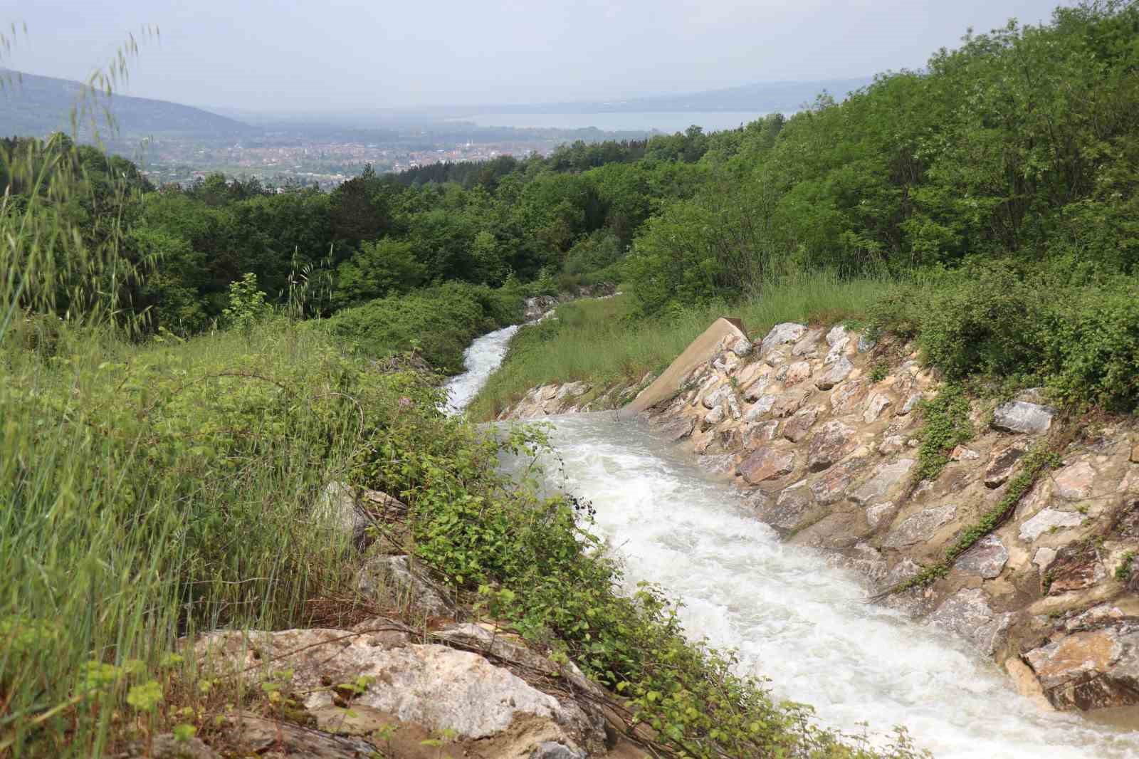 4 yildir ilk defa tam kapasite dolan akcay baraji sapanca golune can oluyor 8 RgkQqaw8