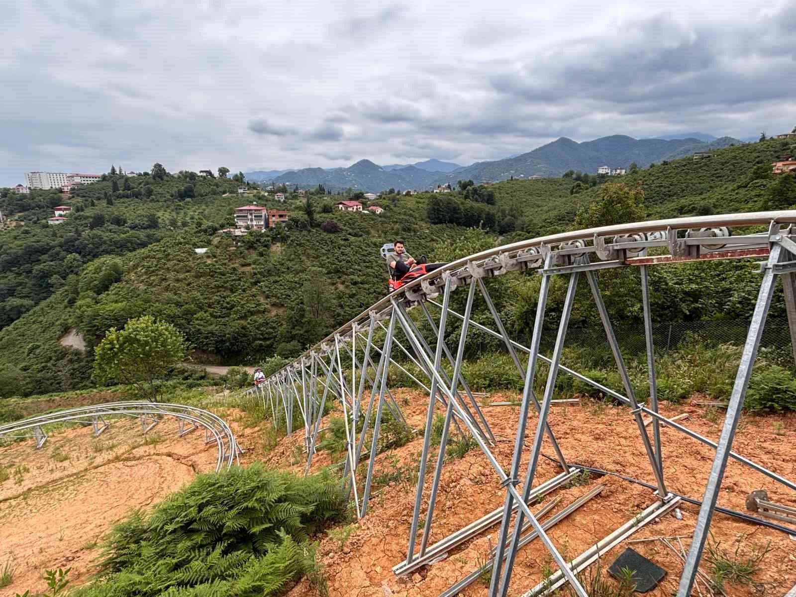 40 kilometre hiz 850 metrelik parkur karadenizin en uzun dag kizagi trabzonda hizmete giriyor 5DHYZrZP
