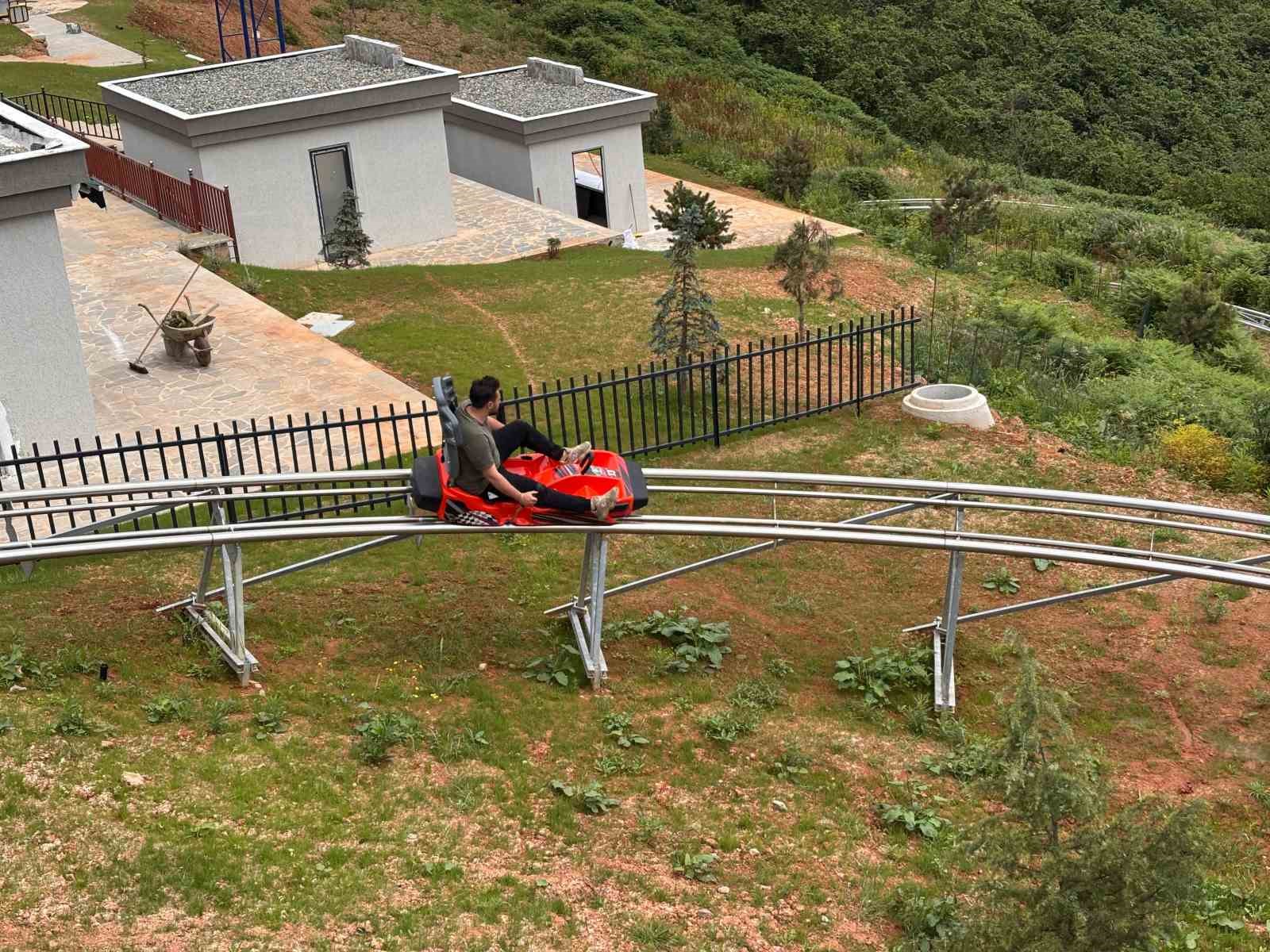 40 kilometre hiz 850 metrelik parkur karadenizin en uzun dag kizagi trabzonda hizmete giriyor