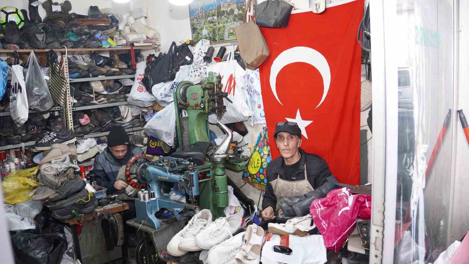 40 yildir ayakkabilari yeniliyor 2 UpSwWkBz