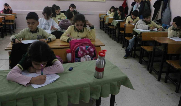 41-bini-askin-ogrenci-oku-kitabini-al-armaganini-yarismasinda-bulustu-r43TuqME.jpg