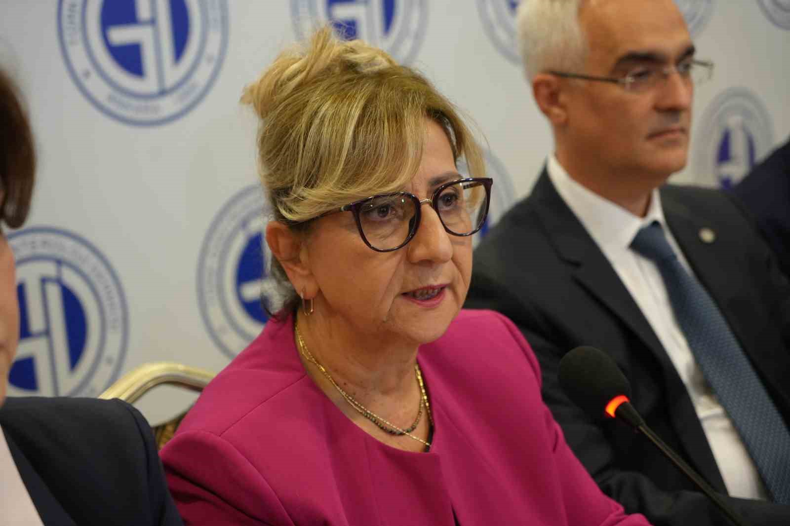 42 ulusal gastroenteroloji haftasinda halk sagligi uyarisi karaciger yaglanmasi obezite ve bagirsak dengesi alarm