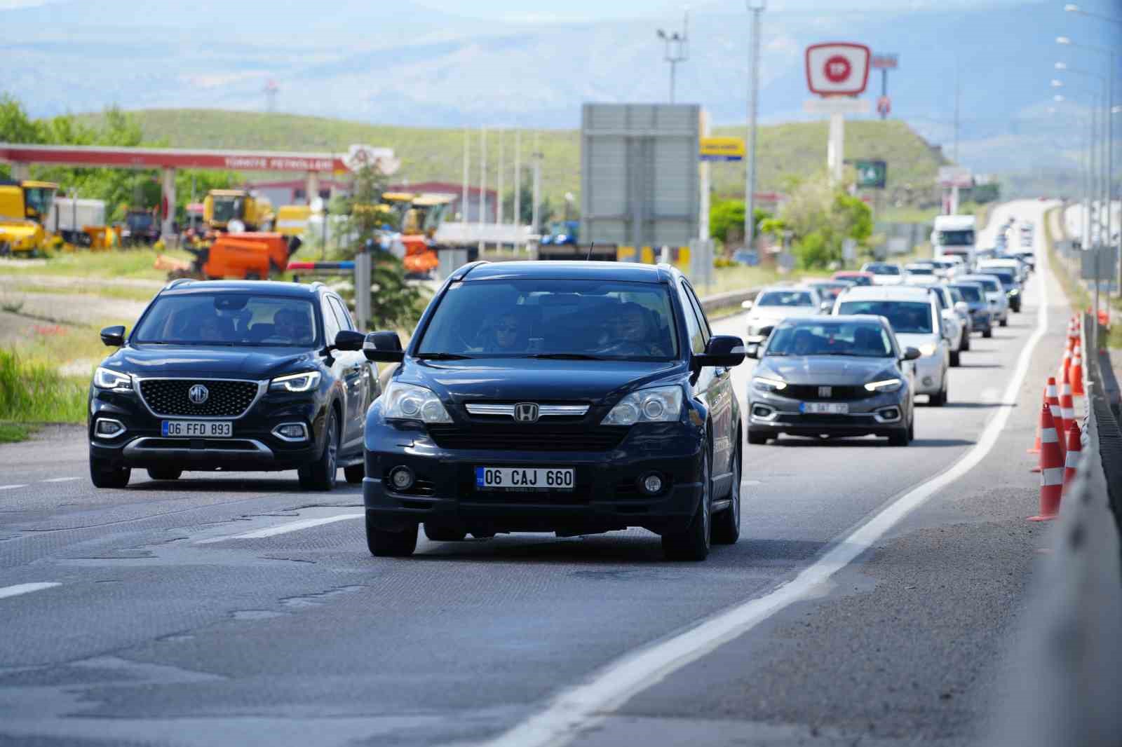 43 ilin baglanti noktasinda trafik akisi surdu 2 NtIBGanC