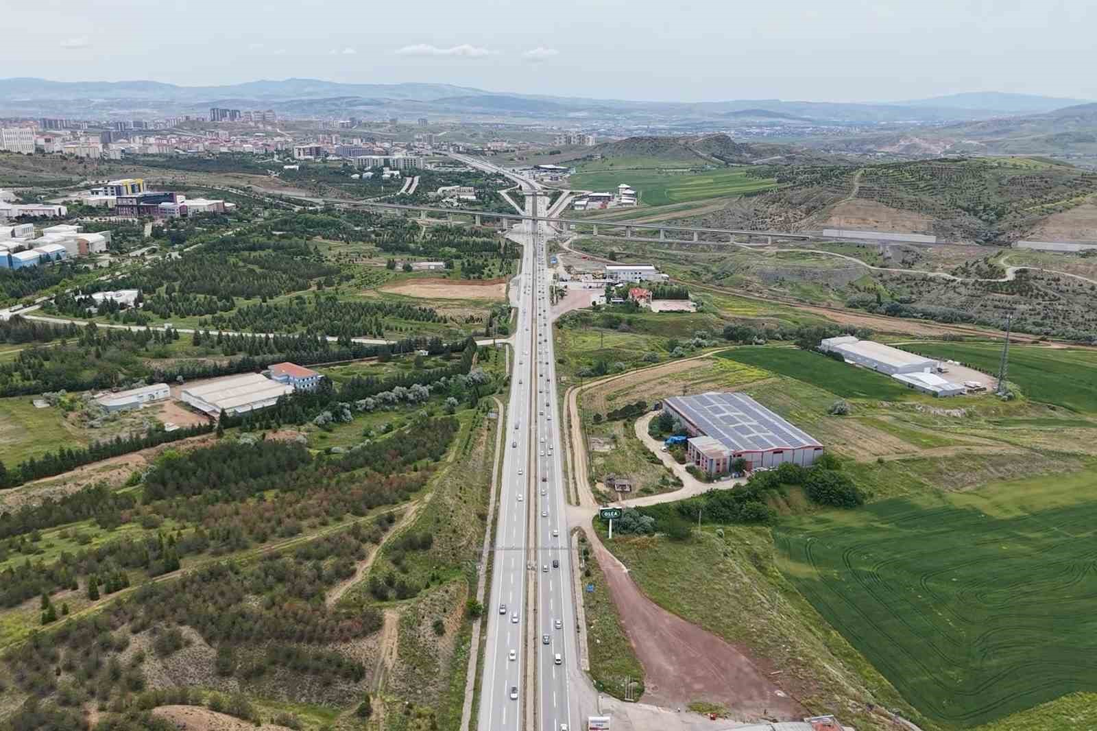 43 ilin baglanti noktasinda yollarin son durumu havadan goruntulendi 2 be7Kpwdu