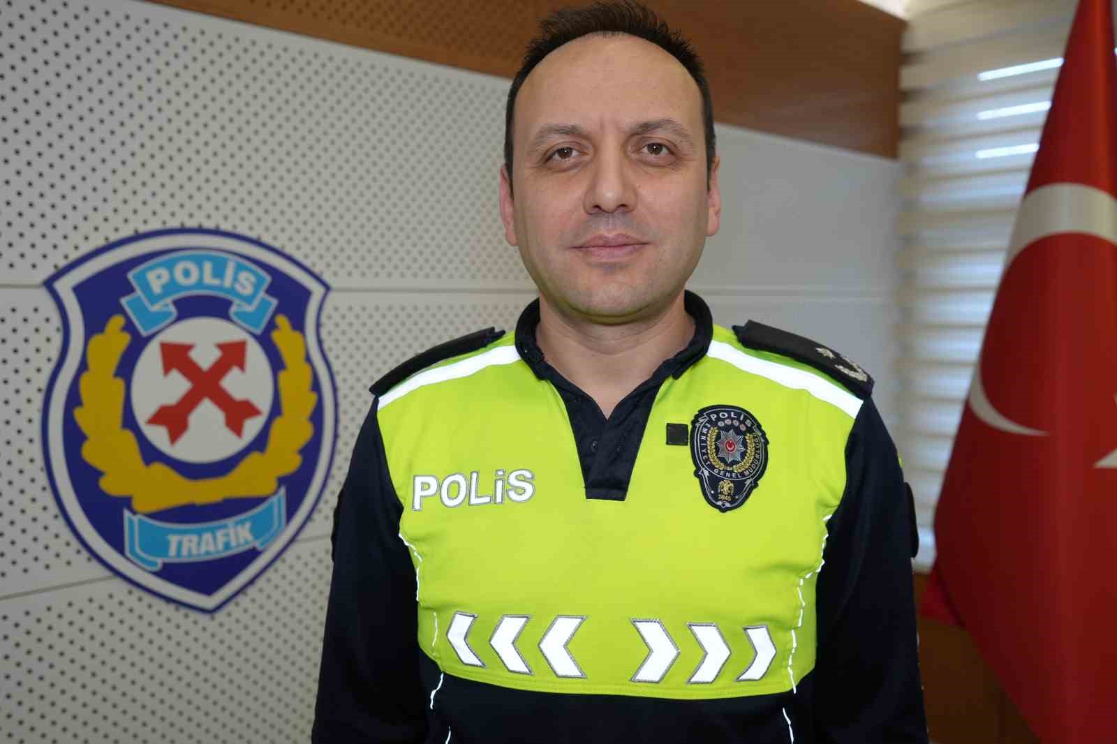 43 ilin gecis guzergahinda app plakali araclar durduruldu suruculere uyari yapildi 5 INMKbNUK