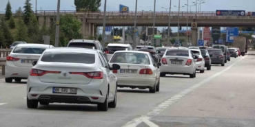 43-ilin-gecis-noktasinda-bayram-hareketliligi-devam-ediyor-gcLwwk3F.jpg