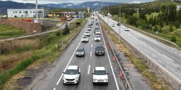 43-ilin-gecis-noktasinda-trafik-yogunlugu-artti-ynAMZai1.jpg