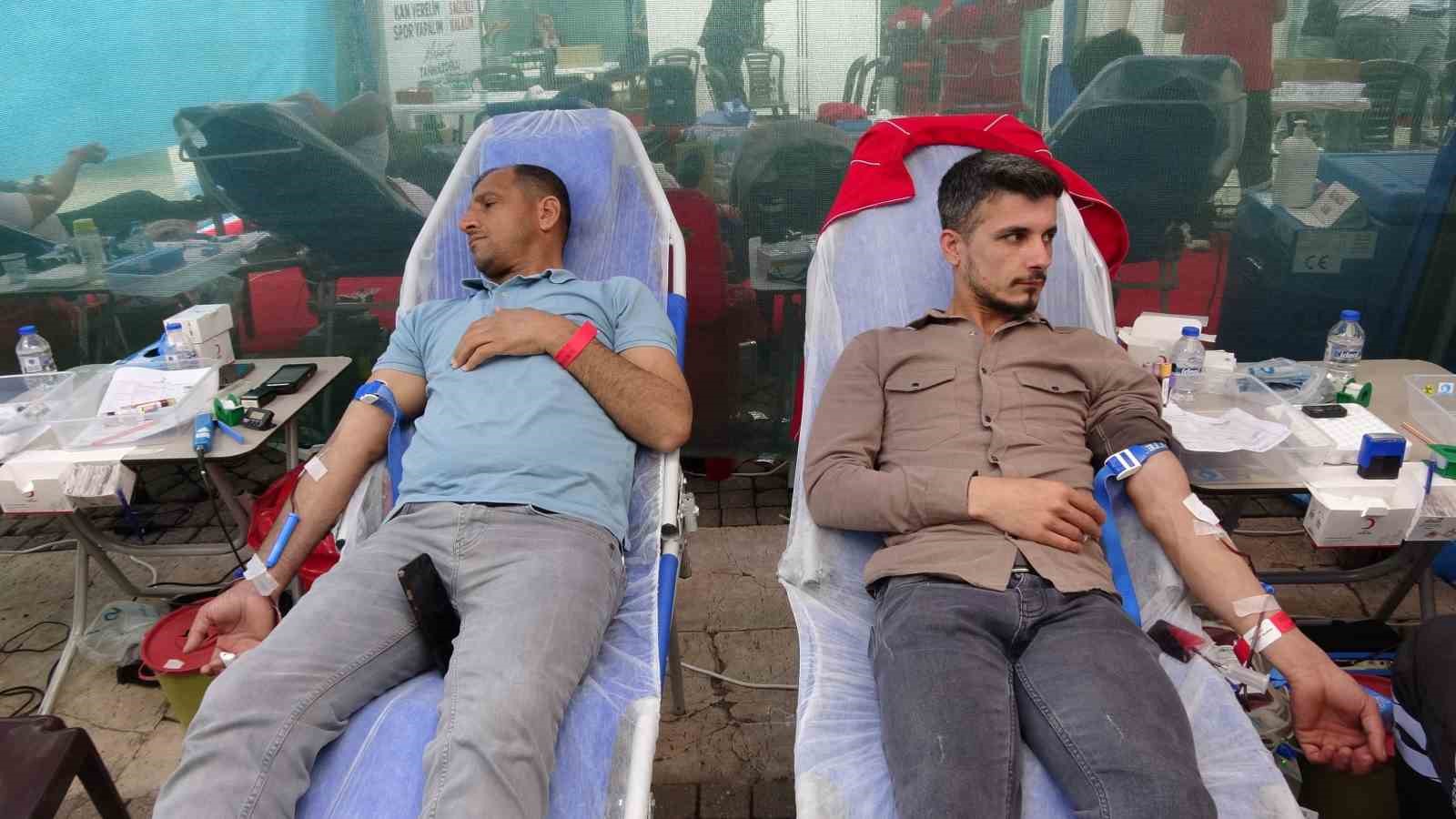 43 kisiyle baslayan kan bagisi kampanyasi binlere ulasti 3 gZwgggPS