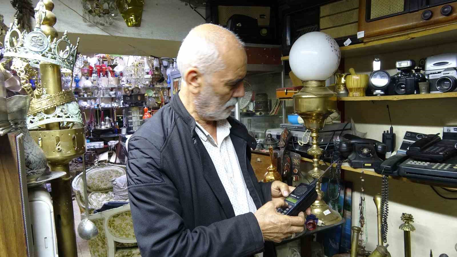 45 yildir topladigi antika esyalarin sayisini kendisi de bilmiyor 3 9tl5rWeK