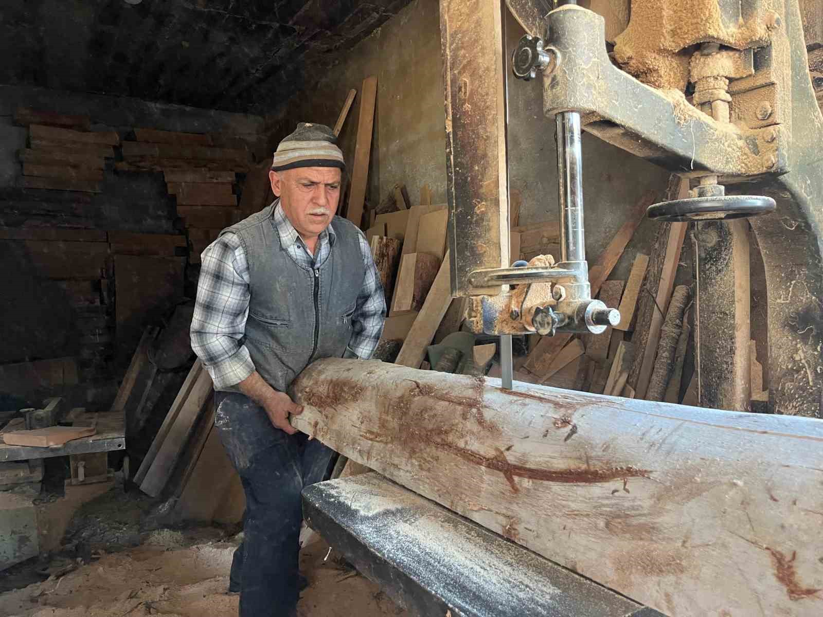 45 yillik marangoz ustasi cirak bulamazsa isyerini kapatacak 5 tiwAUIqU