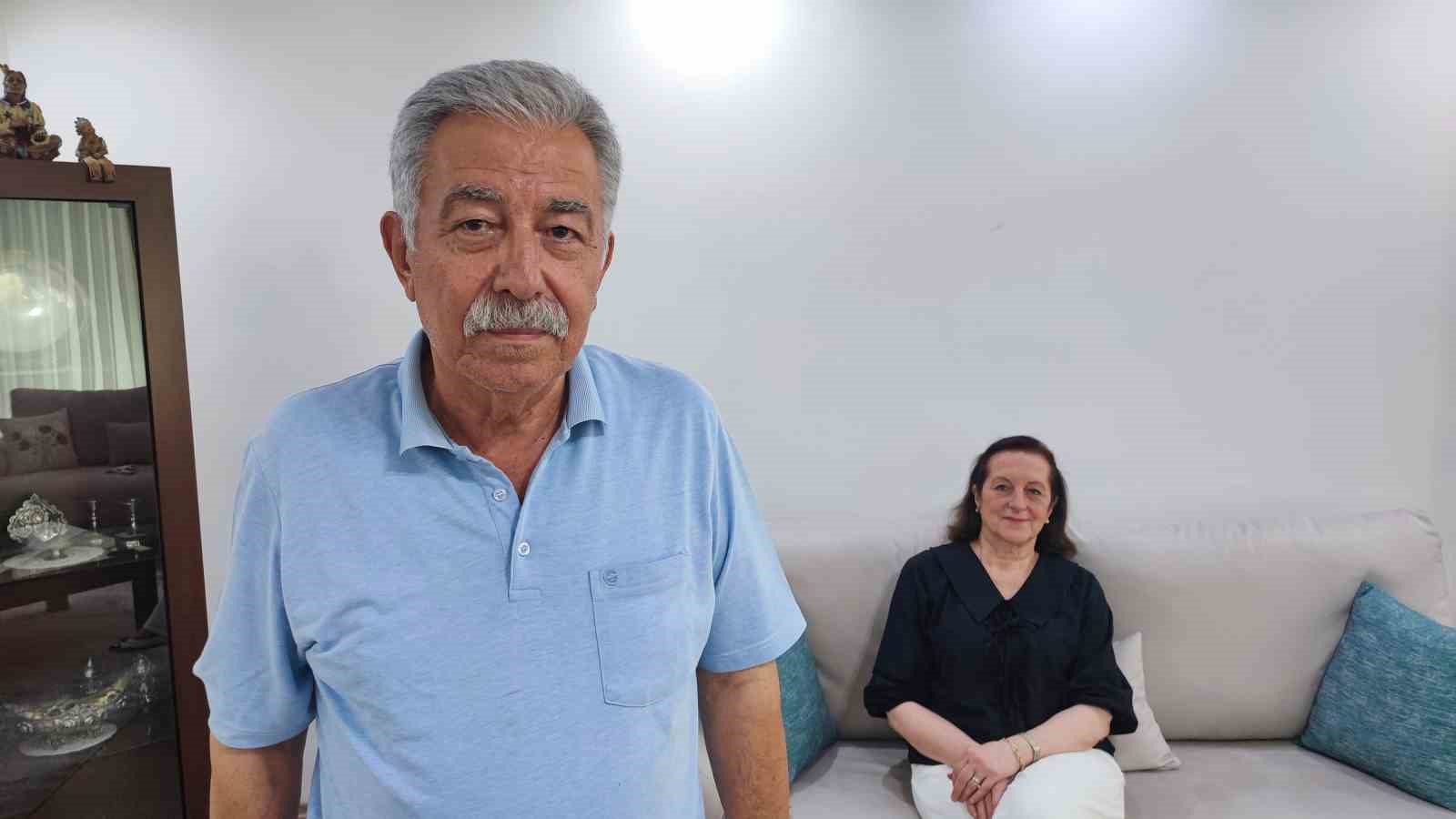 45 yillik ogretmeni esinin emeklilik surprizi gozyaslarina bogdu 1 t3fzndOf