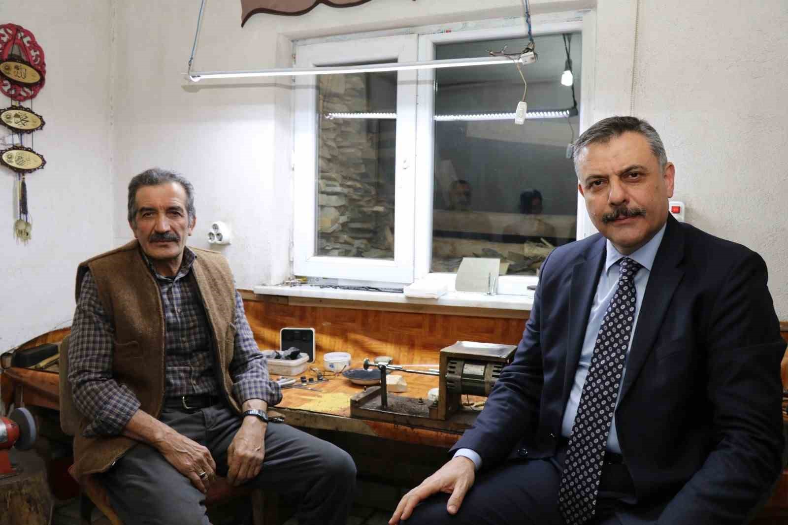 45 yillik oltu tasi ustasi hali aydina vefa 8 53TZaraQ