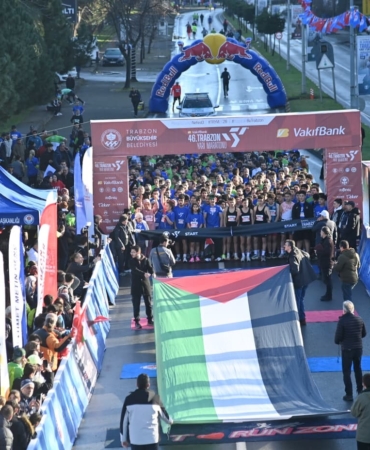 46-uluslararasi-trabzon-yari-maratonu-kosuldu-Qhye8iLs.jpg