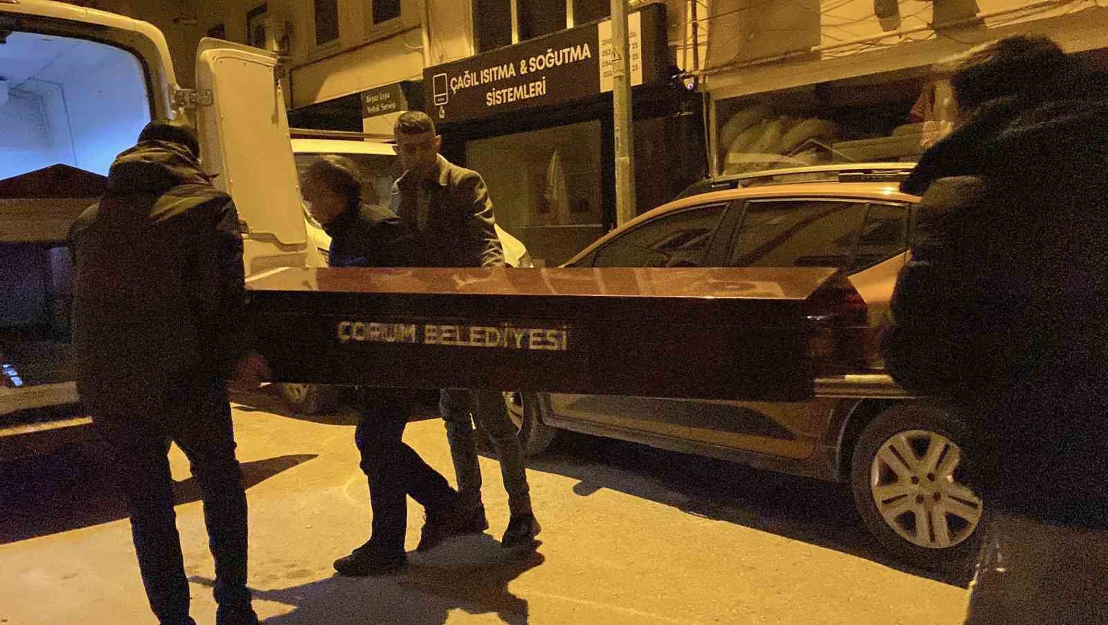 46 yasindaki engelli adam kardesi tarafindan evinde olu bulundu 5
