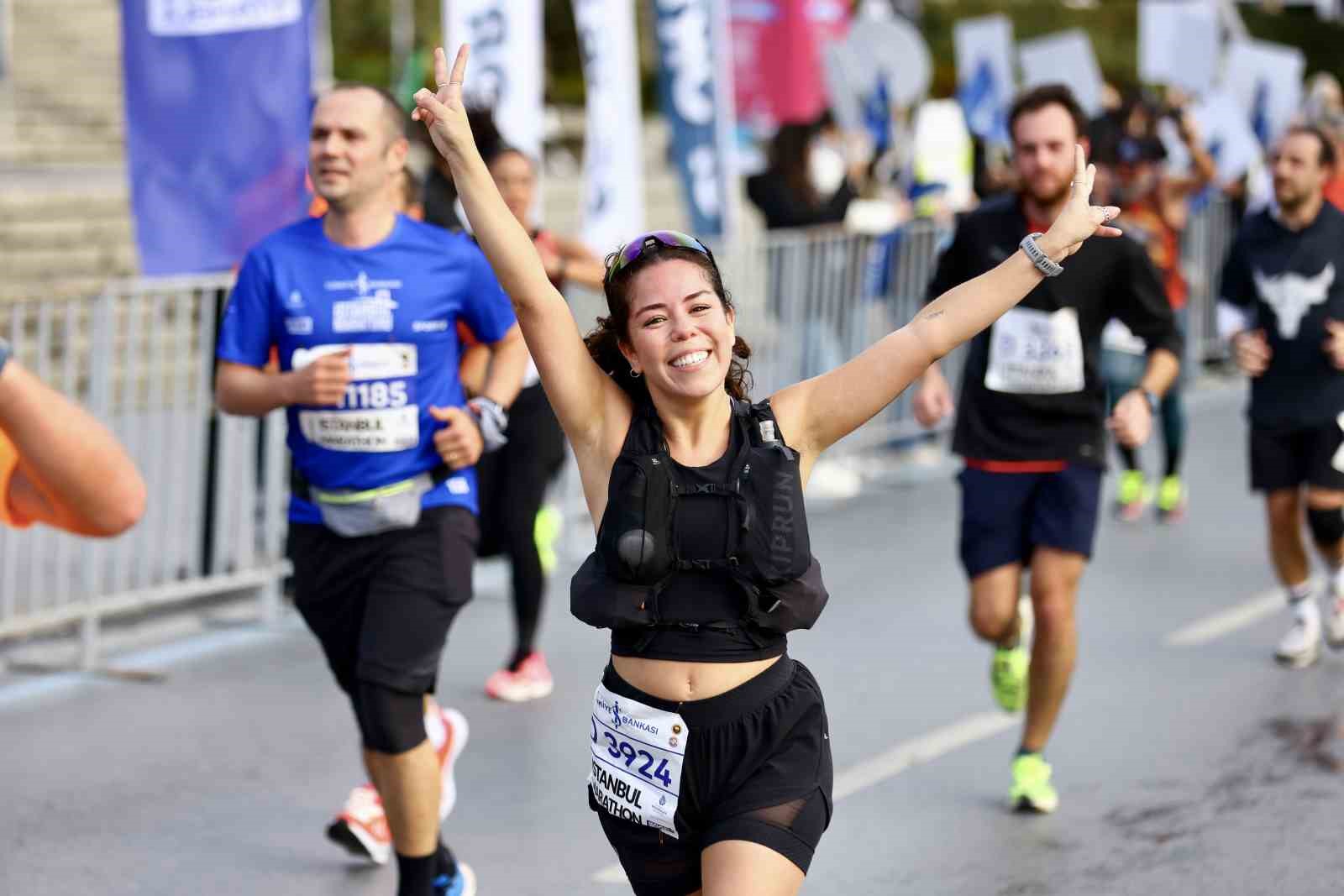 47 istanbul maratonunda halk kosusu kayitlari tukendi 0 TsdSXCmd