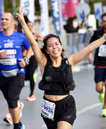 47-istanbul-maratonunda-halk-kosusu-kayitlari-tukendi-RfK3KOWH.jpg