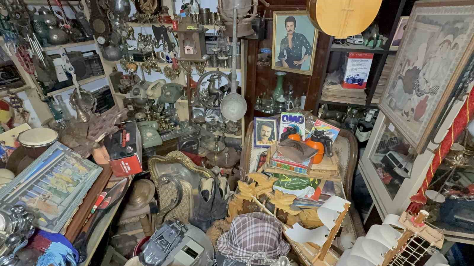 47 yıllık tutku servete dönüştü: antika dükkânında adım atacak yer yok 14 47 yillik tutku servete donustu antika dukk ninda adim atacak yer yok 10