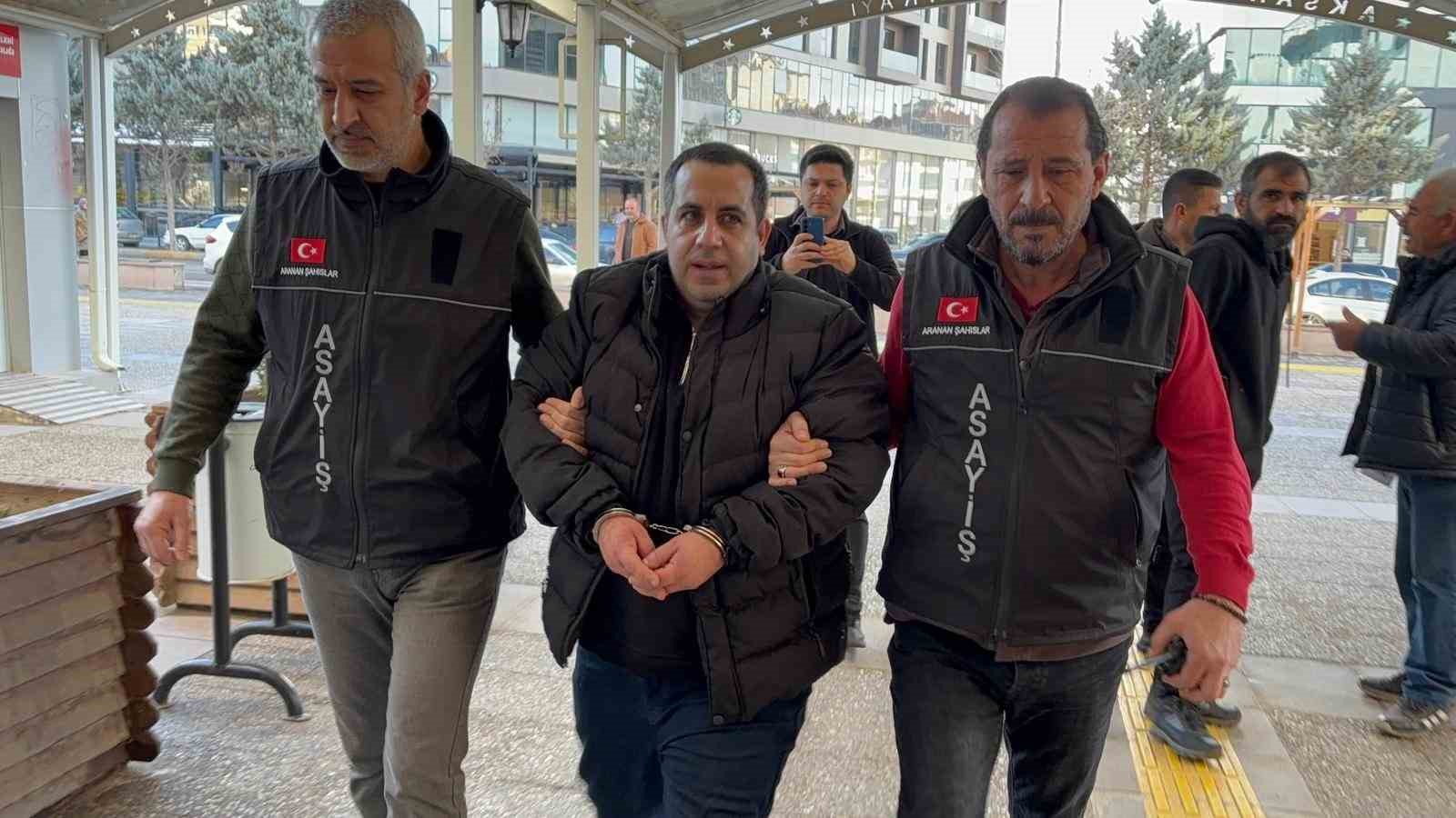 48 suc dosyasiyla 29 ilde aranan sahis aksarayda operasyonla yakalandi 0 7qz7zdcm