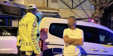4uncu-kez-alkollu-yakalandi-beni-reklam-yapacaksin-diyerek-sitem-etti-Vnf2revP.jpg