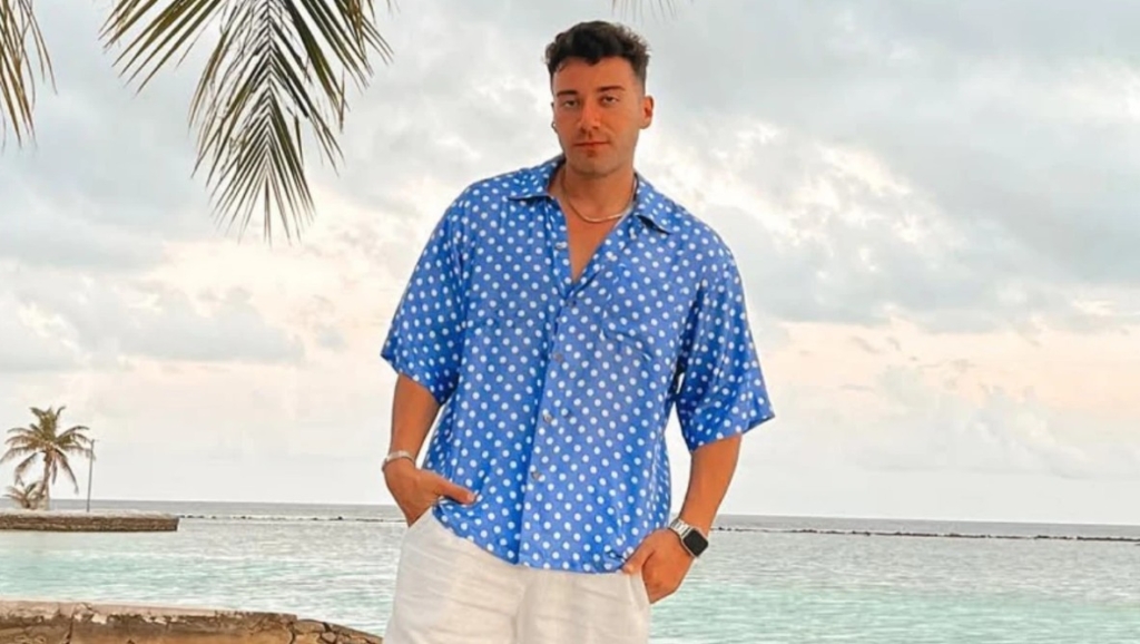 Enes Batur Kimdir Ve YouTube’a Nasıl Geri Döndü?