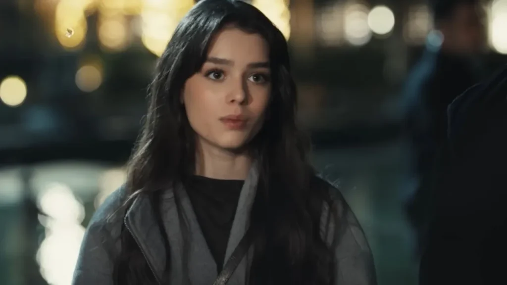 Melek gerçekten gizli bir ajan mı?