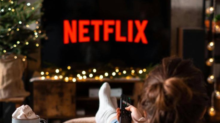 Netflix Yılbaşı Ruhunu Ekranlara Taşıyor! 2025’in En Eğlenceli Yılbaşı Dizi ve Filmleri Açıklandı 4 Netflix Yılbaşı Ruhunu Ekranlara Taşıyor!