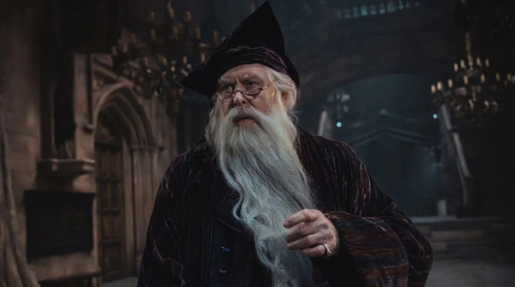 Harry Potter film serisinden farklı mı olacak?