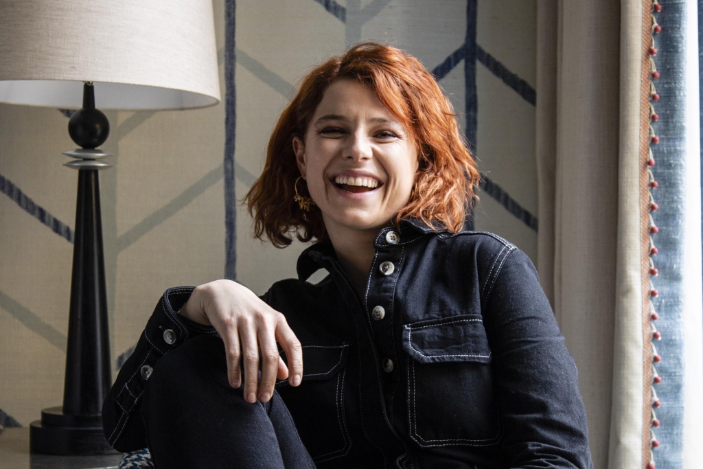 Jessie Buckley hangi diziler ve filmlerle tanındı?
