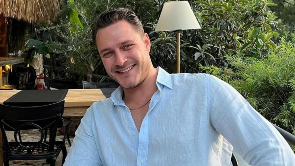 Burak Çelik kariyeriyle mi yoksa özel hayatıyla mı öne çıkıyor?