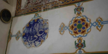 5-asirlik-miras-alarm-veriyor-ahi-evran-caminin-siva-ve-boyalari-dokuluyor-Wcd3tkw1.jpg