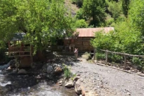 5-asirlik-su-degirmeni-zamana-meydan-okuyor-FhSh29vn.jpg
