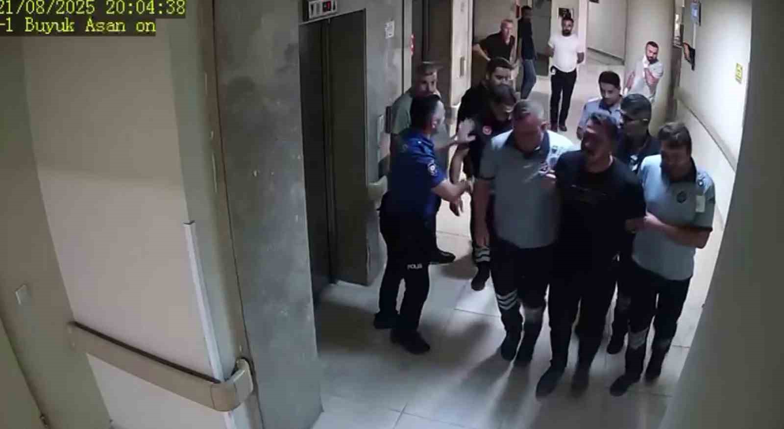 5 ay once eski esini silahla yaralamisti dehsetin guvenlik kamerasi ortaya cikti 8 46O3YHFO