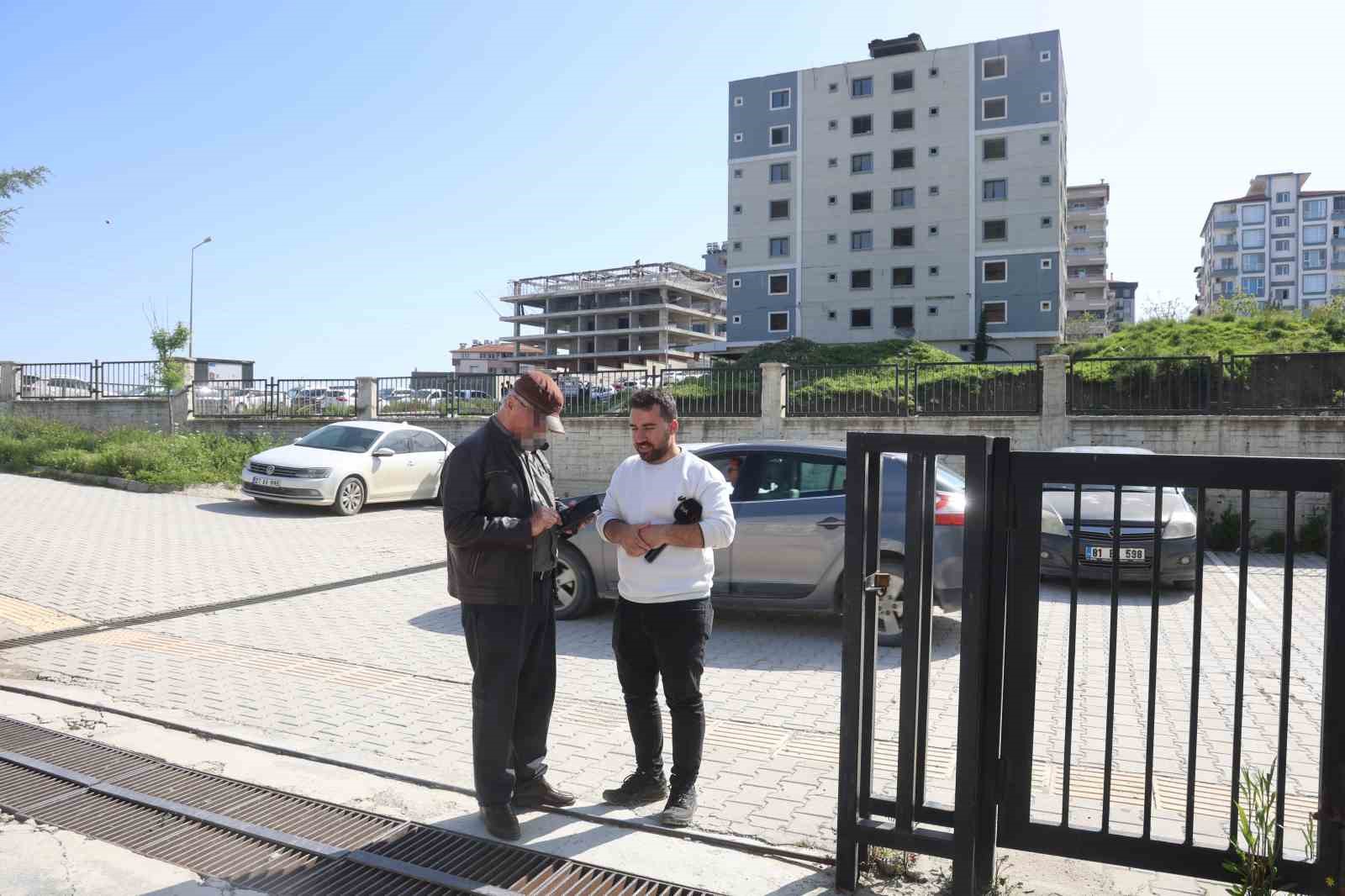 5 buçuk milyon TL’lik vurgunun ardından emekli öğretmeni de dolandırmaya çalışan sahte başkomiserin ‘suç’ oyununu polis bozdu 5 5 bucuk milyon tllik vurgunun ardindan emekli ogretmeni de dolandirmaya calisan sahte baskomiserin suc IzFuApEG