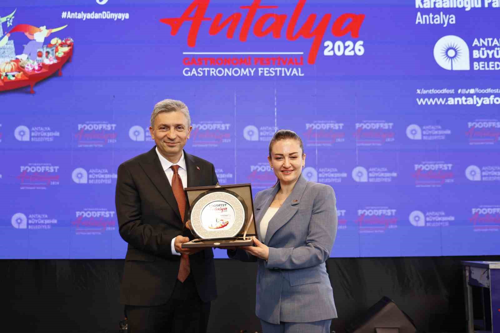 5 foodfest antalya uluslararasi gastronomi festivali kapilarini acti 16 6lFe9Wiv