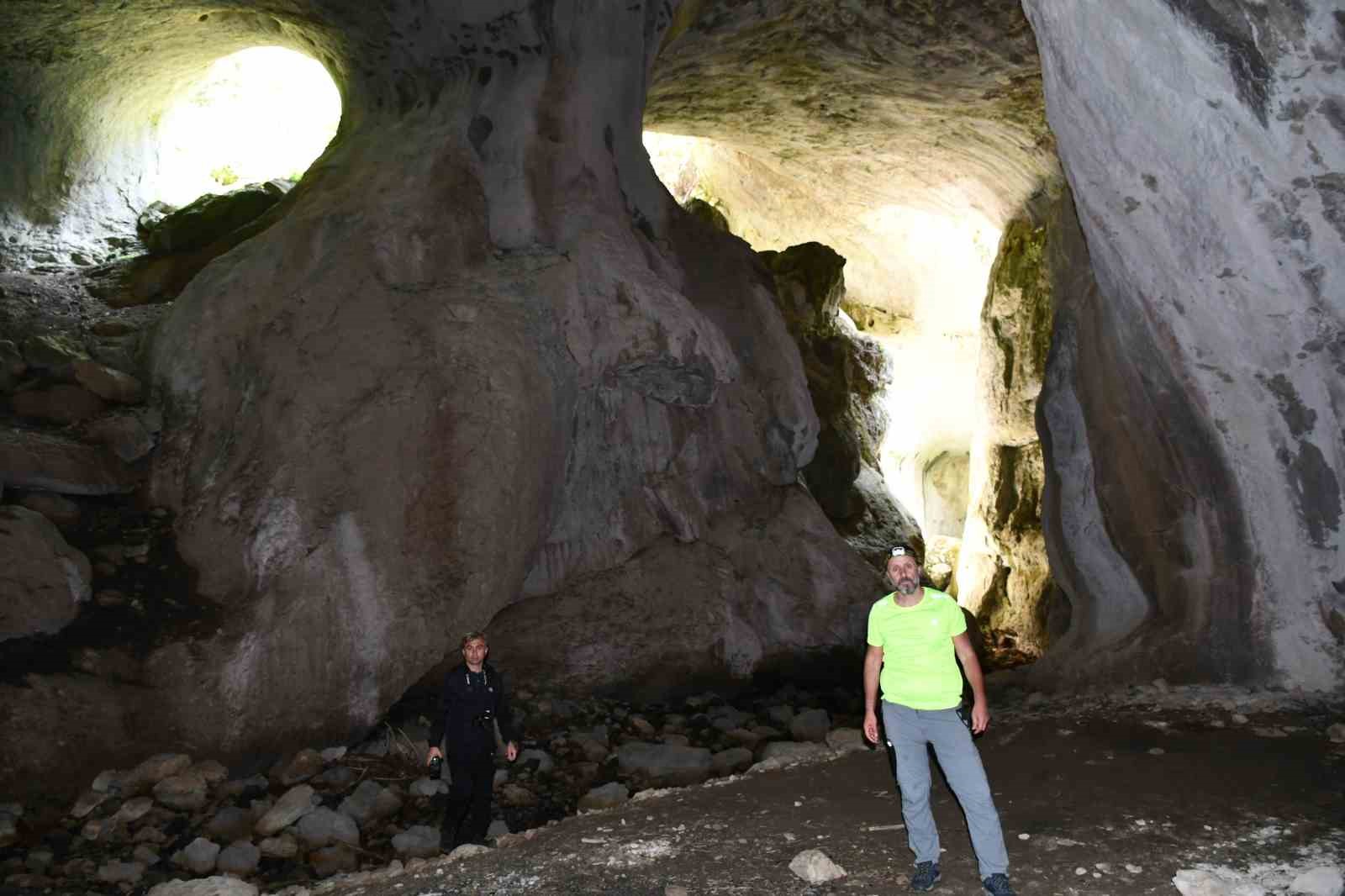 5 girisi bulunan magara turizme kazandirilmak bekliyor 2 cUI4CPeB